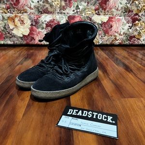 Represent Dusk Boot